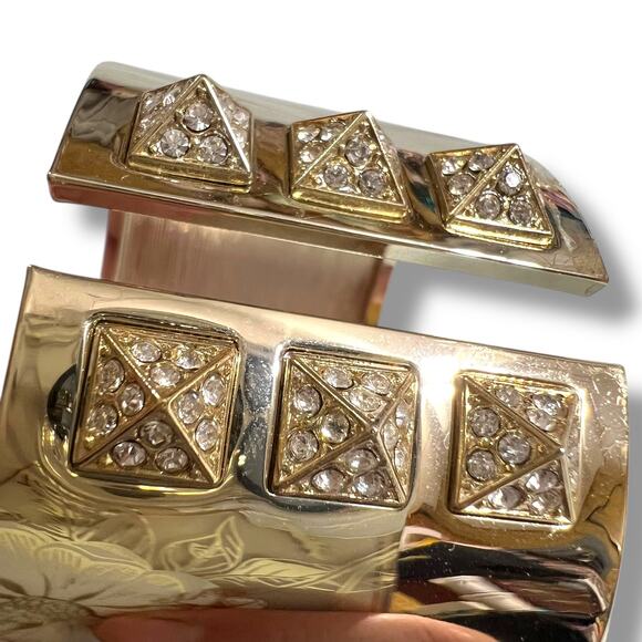 Victorias Secret Scandalous Cuff Bracelet Bangle Rhinestones Gold Tone Hinged - Picture 3 of 13